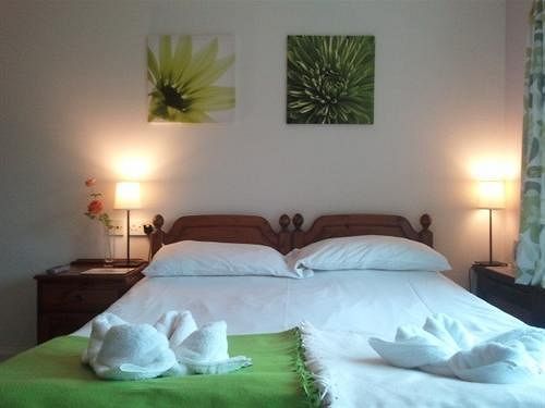 Rosemead Guest House Claygate Εξωτερικό φωτογραφία