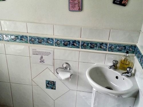 Rosemead Guest House Claygate Εξωτερικό φωτογραφία